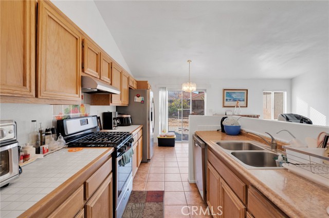 11117 Villa, Adelanto CA: https://media.crmls.org/medias/72673d55-9134-4da3-9fdc-53494385d5b3.jpg