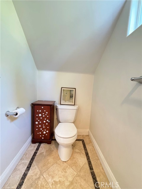 Detail Gallery Image 27 of 49 For 11054 Plainview Ave, Tujunga,  CA 91042 - 5 Beds | 3/1 Baths