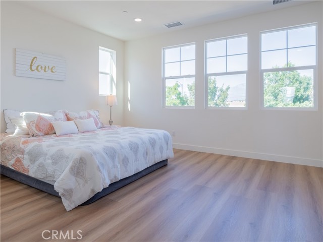 Detail Gallery Image 20 of 30 For 3011 E Silver Sky Dr, Ontario,  CA 91762 - 4 Beds | 3 Baths