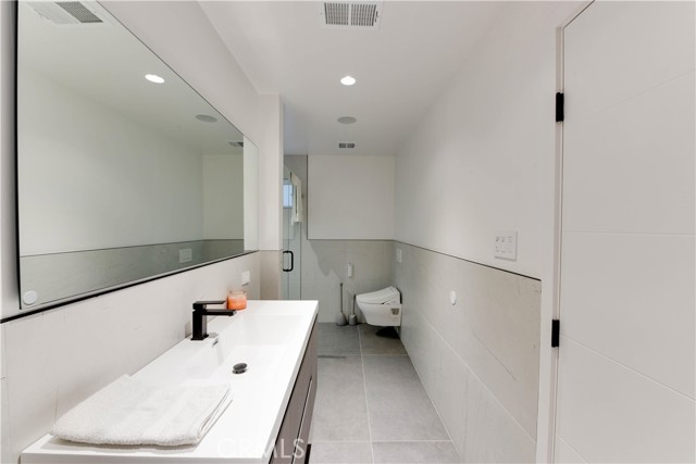 Detail Gallery Image 16 of 16 For 5137 Campo Rd, Woodland Hills,  CA 91364 - 2 Beds | 2 Baths