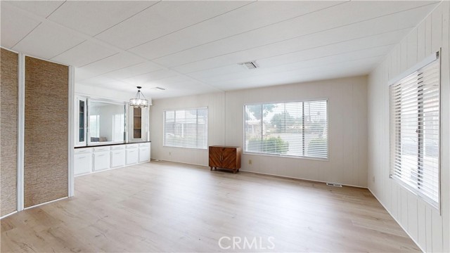 Detail Gallery Image 7 of 36 For 3595 Santa Fe Ave #73,  Long Beach,  CA 90810 - 2 Beds | 2 Baths