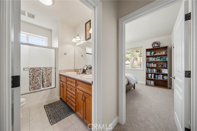 5611 Cherokee Drive, Kelseyville CA: https://media.crmls.org/medias/7268a2b2-e381-499d-b995-30270891d83d.jpg