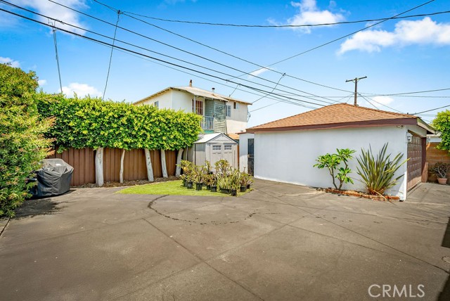 1933 W 147th Street, Gardena CA: https://media.crmls.org/medias/7268add2-8263-4d0b-98a5-1c0414ac78c3.jpg