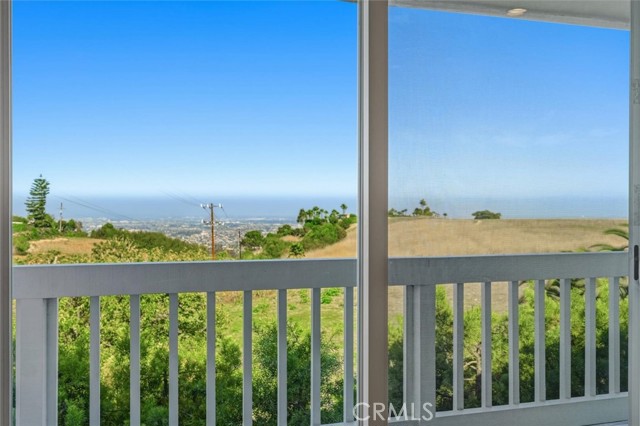 Detail Gallery Image 17 of 69 For 6045 Montemalaga, Rancho Palos Verdes,  CA 90275 - 4 Beds | 4/1 Baths