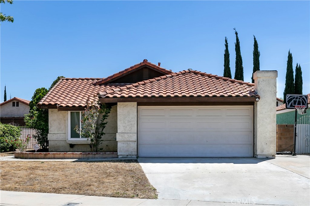 3244 E Avenue S2