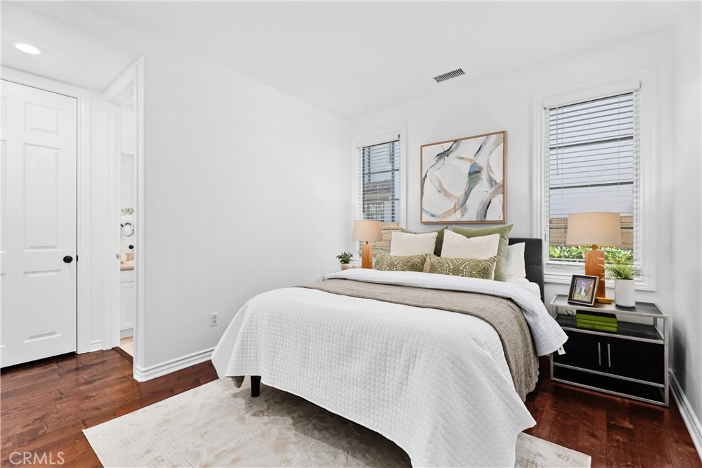 MLS #OC25253669 image #17