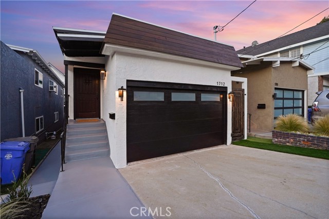 1712 Stanford Avenue, Redondo Beach, California 90278, 4 Bedrooms Bedrooms, ,2 BathroomsBathrooms,Residential,Sold,Stanford,SB25000732