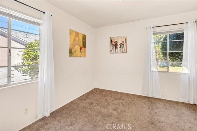7859 Sycamore Avenue, Riverside CA: https://media.crmls.org/medias/7269f11e-f6e1-4b27-810e-bfe9751bc3a2.jpg