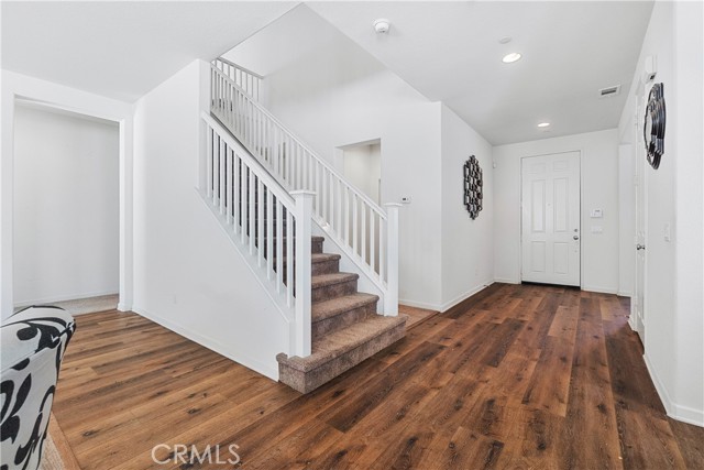 Detail Gallery Image 4 of 44 For 4101 Cottonwood Cir, Lake Elsinore,  CA 92530 - 4 Beds | 3/1 Baths