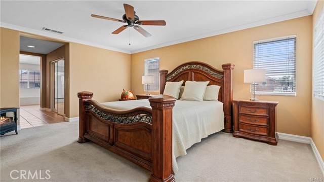 Image 33 of 65 For 13726 Kiwi Avenue