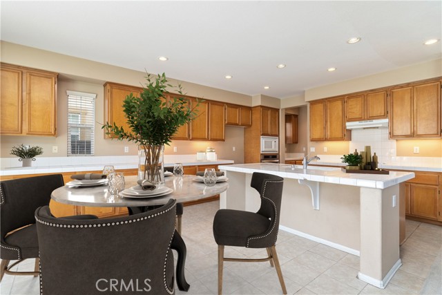 34106 San Sebastian Avenue, Murrieta CA: https://media.crmls.org/medias/726b5920-d116-4755-86c0-eb82984a1a5c.jpg