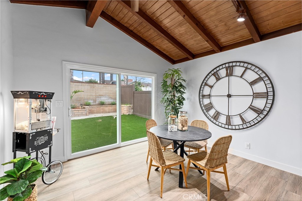 726bb0b4 4325 46c3 B460 C0b31de1a406