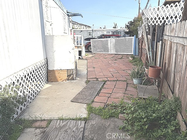 Detail Gallery Image 10 of 15 For 13713 S Vermont Ave #15,  Gardena,  CA 90247 - 1 Beds | 1 Baths