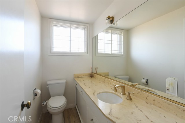 2475 Sunset Drive, Riverside CA: https://media.crmls.org/medias/726d8b29-5ef3-439d-86a8-0c7eb41829f0.jpg
