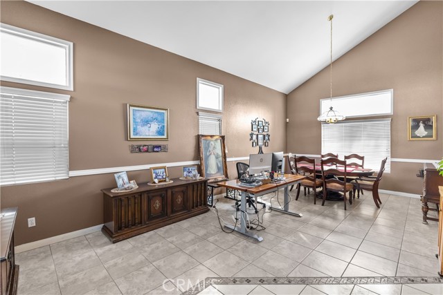 Detail Gallery Image 8 of 35 For 29385 Polo St, Highland,  CA 92346 - 4 Beds | 3 Baths