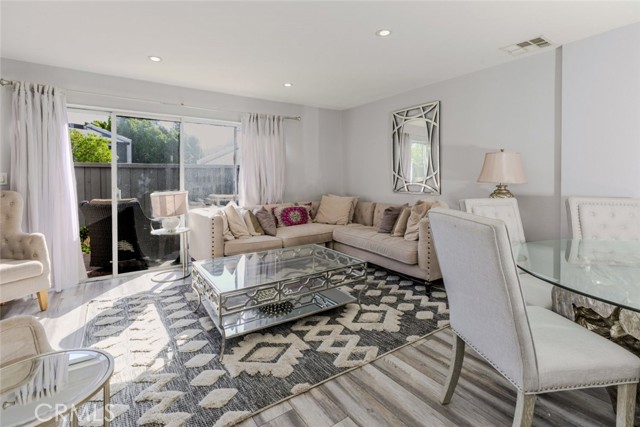 Detail Gallery Image 29 of 37 For 11311 Tampa Ave #22,  Porter Ranch,  CA 91326 - 3 Beds | 1/2 Baths