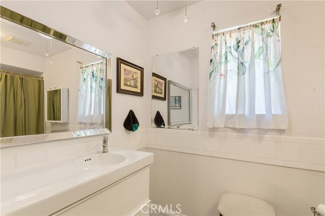 Detail Gallery Image 11 of 28 For 1442 Bella Vista, Redlands,  CA 92373 - 3 Beds | 2 Baths