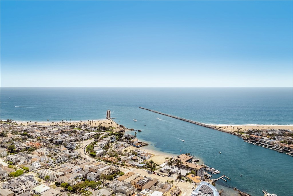 https://media.crmls.org/medias/726f3a6c-cdfe-48be-8052-67ed09664f0f.jpg?preset=X-Large