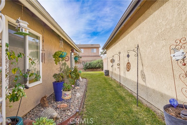 Detail Gallery Image 32 of 38 For 6335 Thunder Bay, Jurupa Valley,  CA 92509 - 3 Beds | 2 Baths