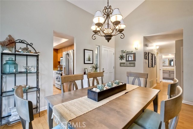 543 Rockport Court, Encinitas CA: https://media.crmls.org/medias/726fe7e1-9cc2-430e-b1ff-b66fb8f9748c.jpg