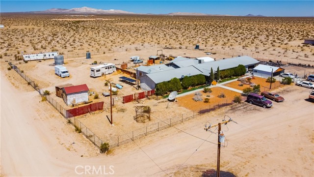 Detail Gallery Image 10 of 33 For 25330 Vancouver Ave, Adelanto,  CA 92301 - 4 Beds | 3 Baths