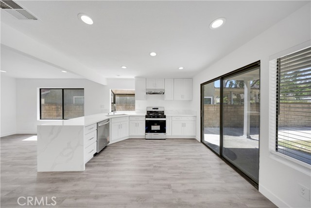 6289 Sunny Meadow Lane, Chino Hills CA: https://media.crmls.org/medias/72700cee-7960-4e62-9a91-621688ba1d04.jpg