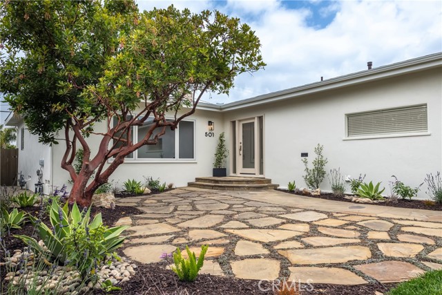 501 Avenue F, Redondo Beach, California 90277, 3 Bedrooms Bedrooms, ,2 BathroomsBathrooms,Residential,Sold,Avenue F,SB24107132