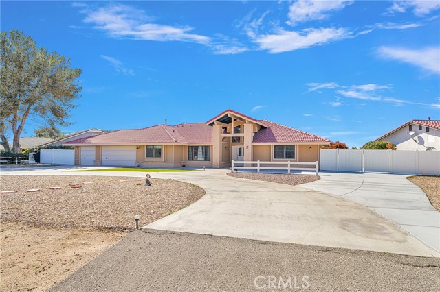 Detail Gallery Image 1 of 1 For 19050 Shetland Rd, Apple Valley,  CA 92308 - 4 Beds | 2/1 Baths