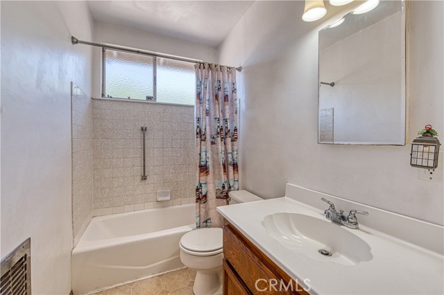 2211 190th Street, Redondo Beach, California 90278, 3 Bedrooms Bedrooms, ,1 BathroomBathrooms,Residential,For Sale,190th,OC24187029