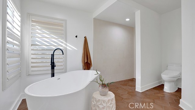 Detail Gallery Image 22 of 35 For 31682 via Coyote, Coto de Caza,  CA 92679 - 4 Beds | 3/1 Baths