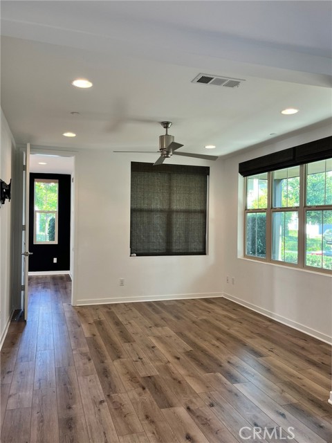 Detail Gallery Image 4 of 41 For 25 Yerra St, Rancho Mission Viejo,  CA 92694 - 4 Beds | 3/1 Baths