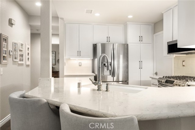 61 Montara Drive, Aliso Viejo CA: https://media.crmls.org/medias/727231bd-c811-453c-acfd-6fff260a330f.jpg