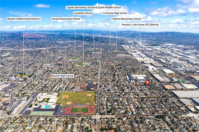 335 Willow Avenue, La Puente CA: https://media.crmls.org/medias/727236df-b306-42fa-a450-d1f35700e2ba.jpg