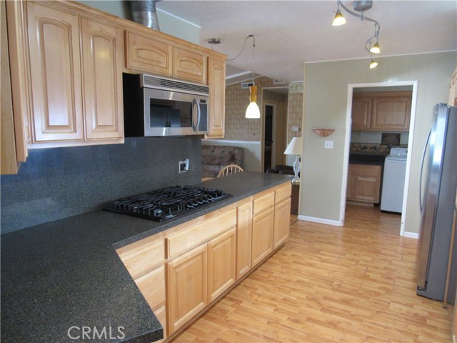 Detail Gallery Image 15 of 28 For 27701 Murrieta Rd #6,  Menifee,  CA 92586 - 2 Beds | 2 Baths