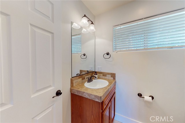 3/4 bath off laundry