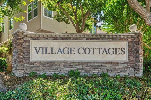 17 Nopalitos Way, Aliso Viejo CA: https://media.crmls.org/medias/72728f43-5eff-497e-8b32-b1f9a6c88a7b.jpg