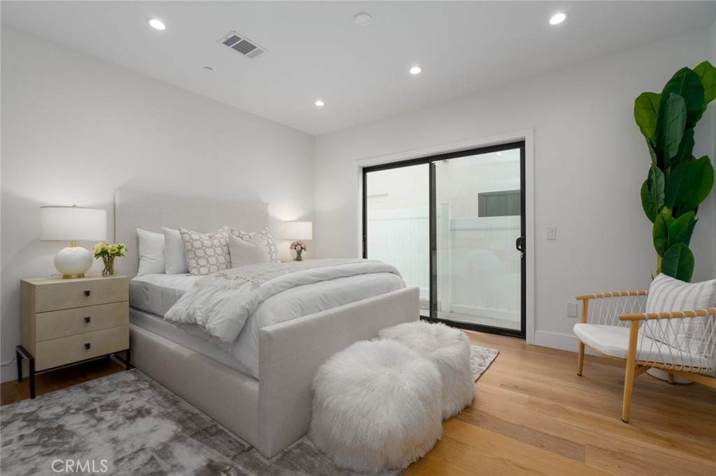 7272ab97 70ac 4d12 8441 F267da54f296