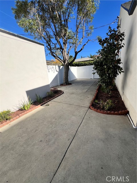 Detail Gallery Image 20 of 21 For 635 Palm, Glendale,  CA 91202 - 3 Beds | 2 Baths