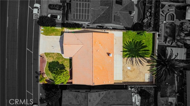 23825 N Canyon Lake Drive, Canyon Lake CA: https://media.crmls.org/medias/7273583a-0282-473c-9f89-a0d1365c8447.jpg