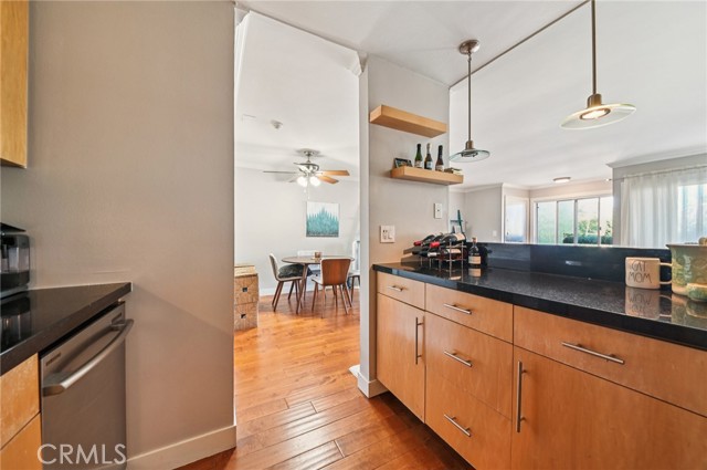 641 Prospect Avenue, Redondo Beach, California 90277, 1 Bedroom Bedrooms, ,1 BathroomBathrooms,Residential,For Sale,Prospect,SB25233128
