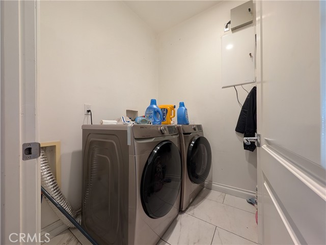 Detail Gallery Image 10 of 27 For 24116 Kernwood Dr, Moreno Valley,  CA 92557 - 4 Beds | 2 Baths