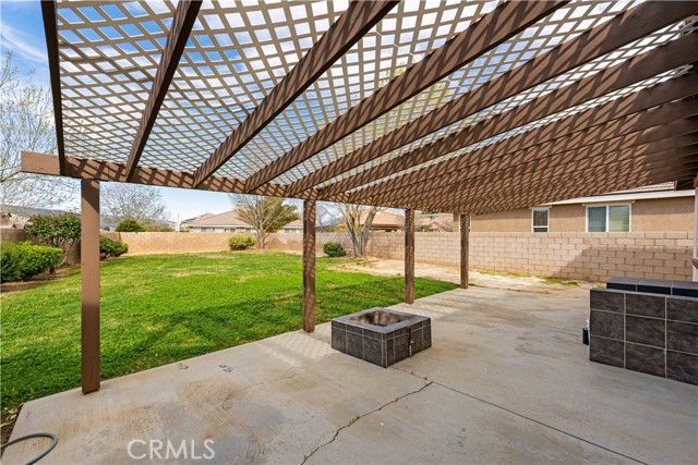 Detail Gallery Image 21 of 55 For 40729 Oakmont Ct, Palmdale,  CA 93551 - 4 Beds | 3 Baths