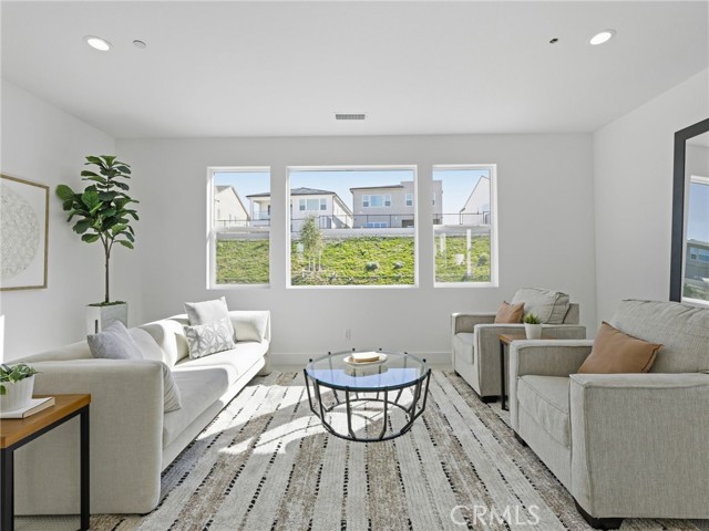 27627 Juniper Lane, Valencia CA: https://media.crmls.org/medias/7274b213-7e23-4e23-8ab0-40b3022bee88.jpg