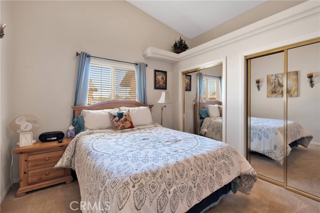 12958 Ranchero Road, Oak Hills CA: https://media.crmls.org/medias/7274d226-762f-4fc3-a0fd-3f0b41315962.jpg