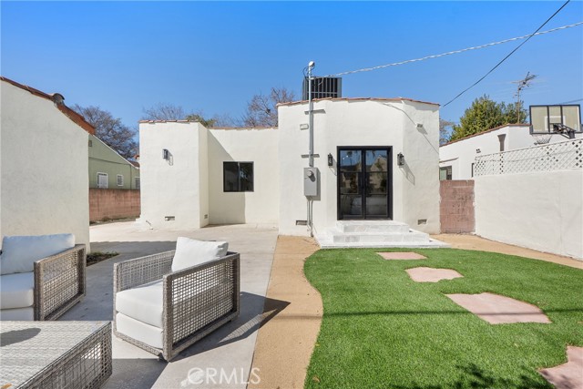 3924 Dublin Avenue, Los Angeles CA: https://media.crmls.org/medias/7275be0a-d077-49a5-9323-a1c8295254a8.jpg