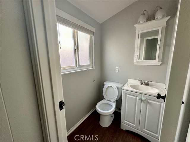 1013 Glacier, Barstow CA: https://media.crmls.org/medias/72762d15-a3bb-4c37-885e-ff5bc05e210a.jpg