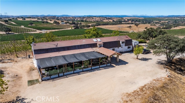 4825 Mill Road, Paso Robles CA: https://media.crmls.org/medias/72768ee3-bd1c-4dae-8757-74d01fb06687.jpg