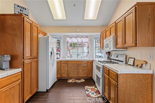 Detail Gallery Image 9 of 40 For 1285 Yukon Dr, Lake Arrowhead,  CA 92352 - 3 Beds | 2/1 Baths