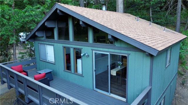 828 Fern Drive, Crestline CA: https://media.crmls.org/medias/727800f1-dbe9-4992-aa60-98a86b3771ac.jpg