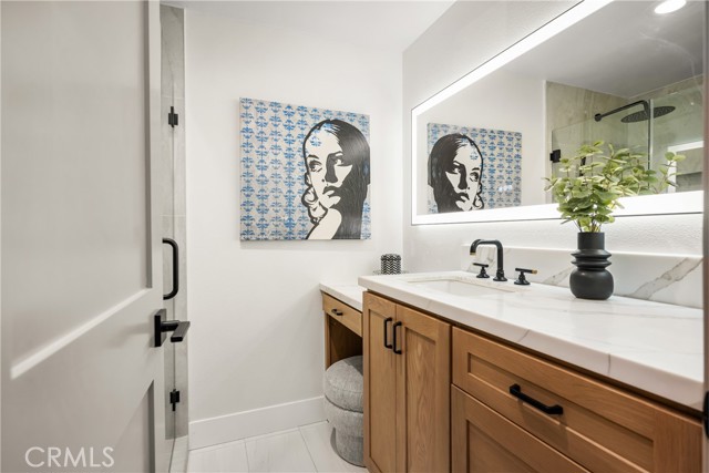 9802 Effingham Drive, Huntington Beach CA: https://media.crmls.org/medias/72782d2e-44a8-49be-8703-3e6404144b42.jpg
